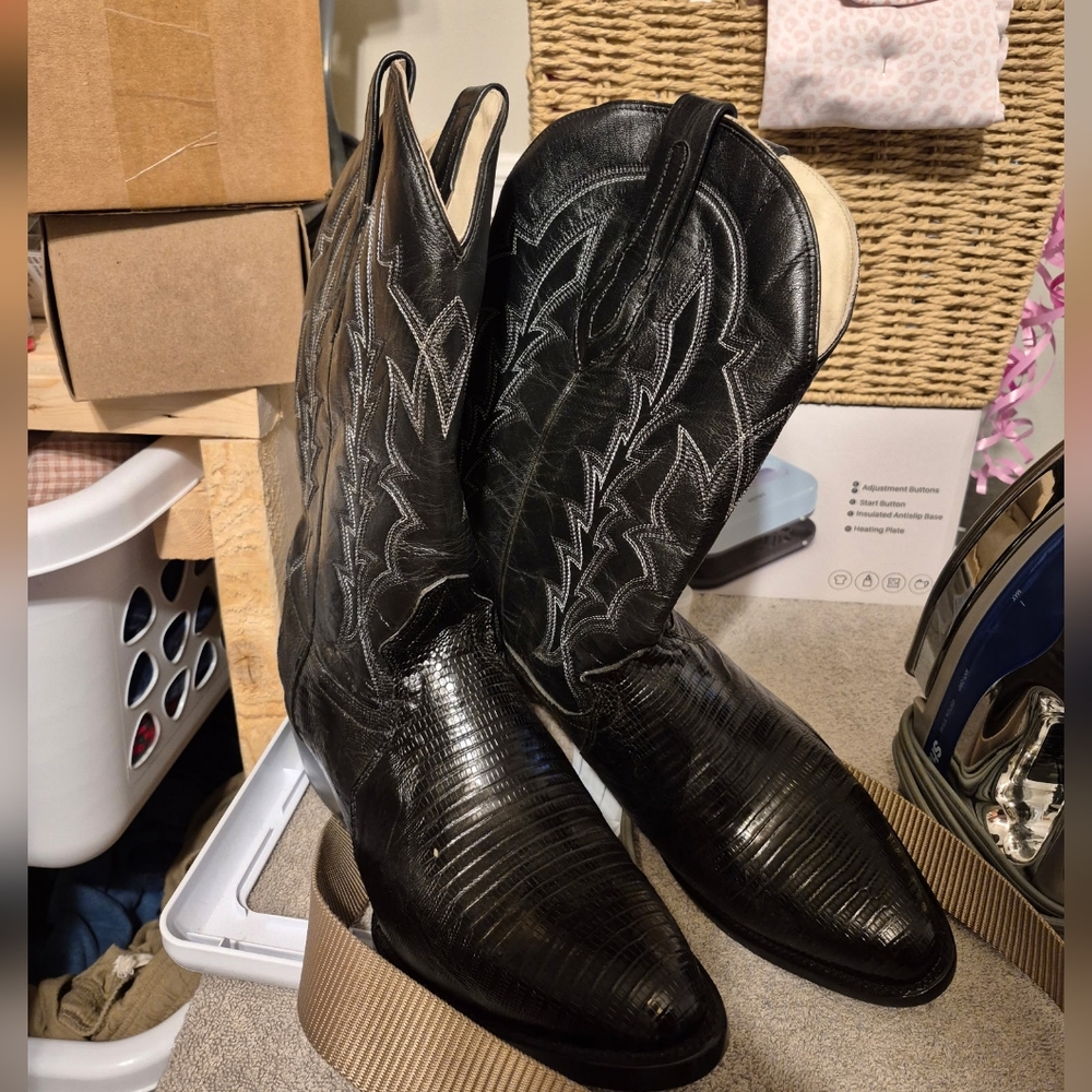 JB Dillion Black Leather Lizard Skin Boots - Picture 2 of 4